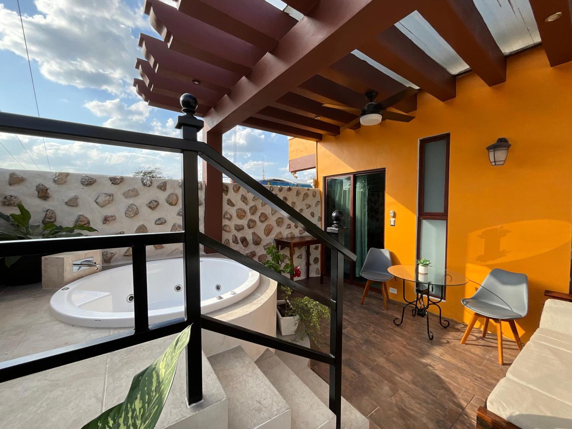 El Zaguan Colonial By Guruhotel Вальядолид Экстерьер фото