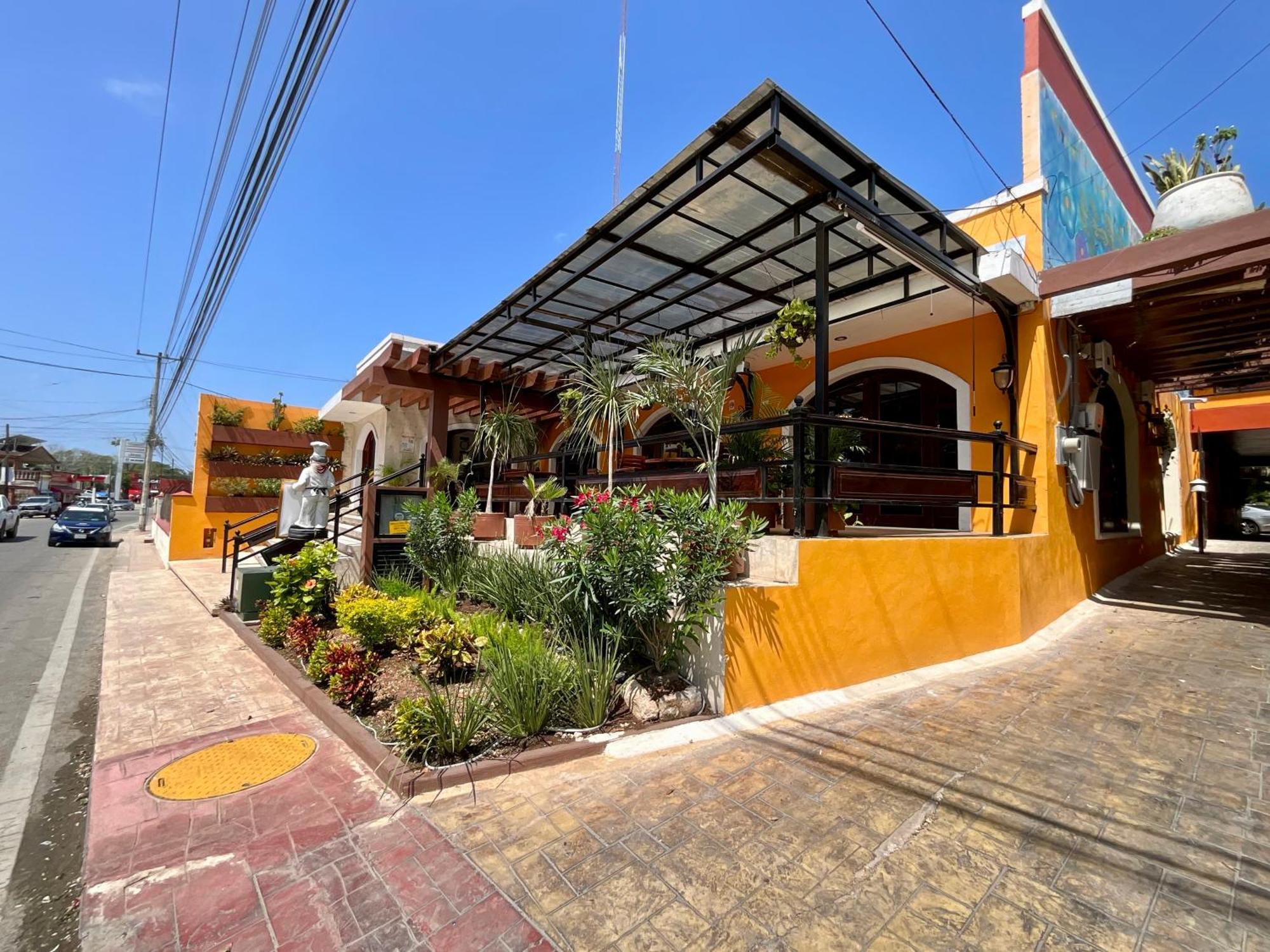 El Zaguan Colonial By Guruhotel Вальядолид Экстерьер фото